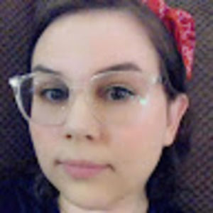 Meet your Posher, Cassandra